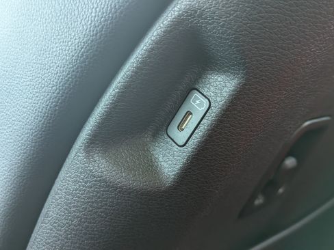 Certified 2026 Kia Sportage SX image 21