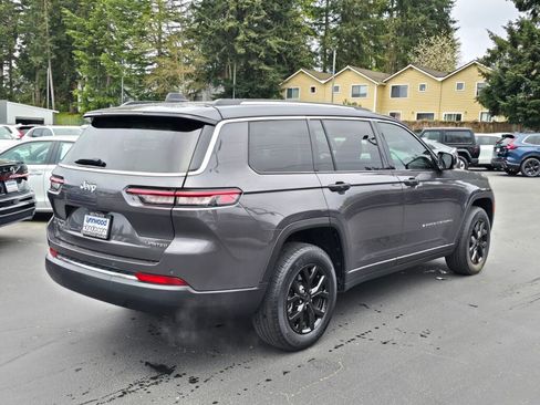 Used 2022 Jeep Grand Cherokee L Limited AWD/4WD image 14