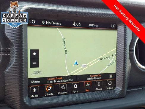 Used 2023 Jeep Wrangler Unlimited Sahara w/ Cold Weather Group AWD/4WD image 17