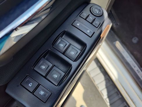 Used 2018 GMC Sierra 1500 Denali RWD image 21