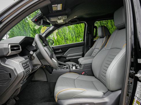 Used 2024 Toyota Tacoma 4x4 Double Cab Hybrid image 16