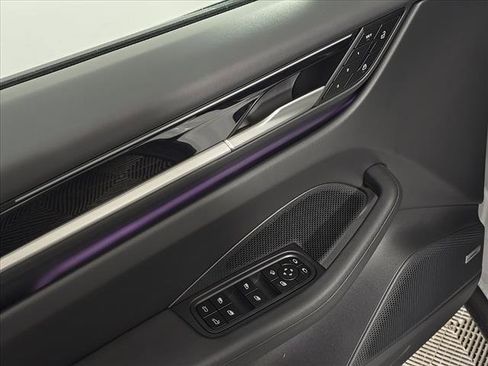 Certified 2025 Porsche Macan 4S Electric image 17
