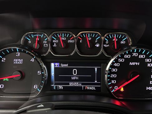 Used 2018 Chevrolet Silverado 1500 LT RWD image 15