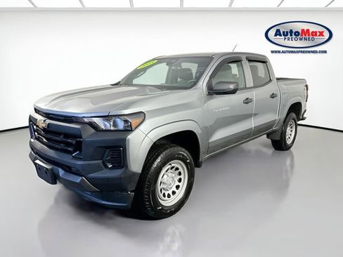 Used 2023 Chevrolet Colorado W/T w/ WT Convenience Package II AWD/4WD image 4