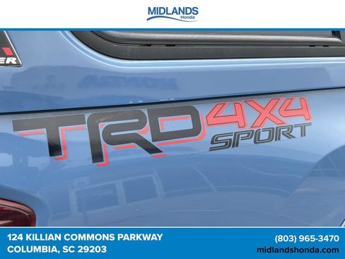 Used 2019 Toyota Tacoma TRD Sport AWD/4WD image 8
