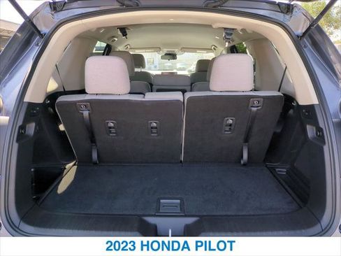 Used 2023 Honda Pilot LX image 23