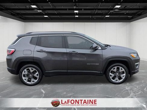 Used 2018 Jeep Compass Limited image 6