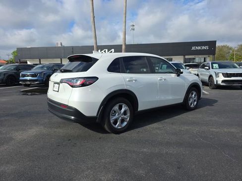 Used 2023 Honda HR-V LX image 11