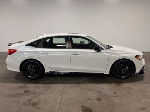 Used 2024 Honda Civic Si image 2