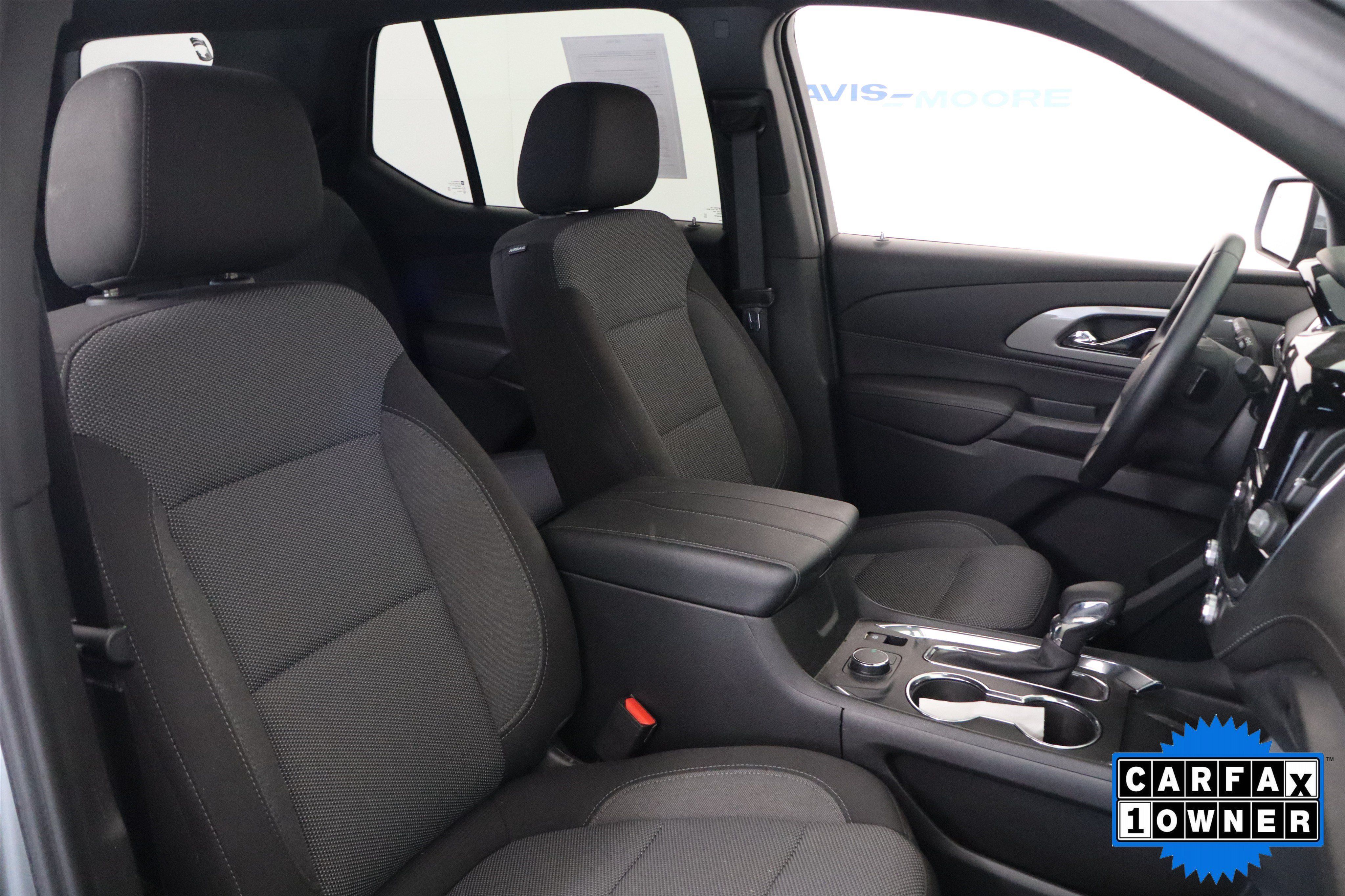 Used 2023 Chevrolet Traverse LT FWD image 20