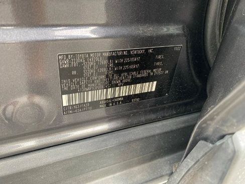 Used 2023 Toyota RAV4 XLE w/ Convenience Package AWD/4WD image 16