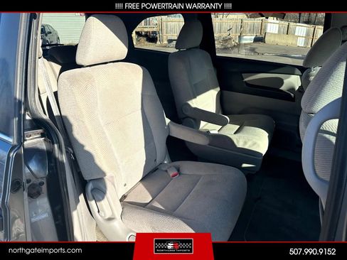Used 2011 Honda Odyssey LX image 16