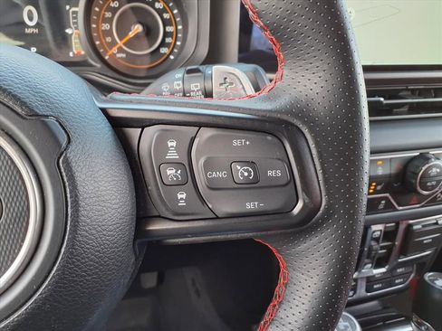 Used 2024 Jeep Wrangler Unlimited Rubicon 392 image 25