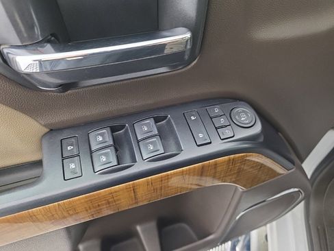 Used 2018 GMC Sierra 1500 SLT image 13