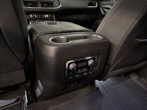 Used 2021 GMC Yukon AT4 w/ AT4 Premium Plus Package AWD/4WD image 16