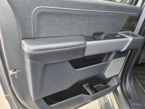 Certified 2024 Ford F250 Lariat w/ Black Appearance Package image 39