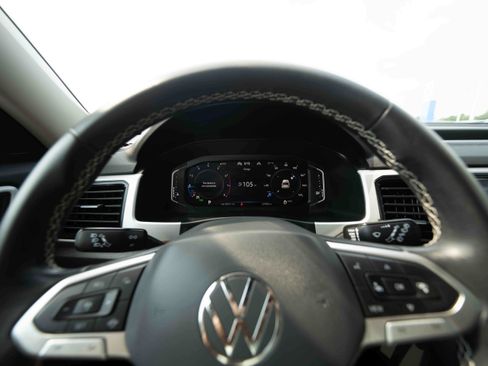 Used 2023 Volkswagen Atlas SE w/ Panoramic Sunroof Package AWD/4WD image 15