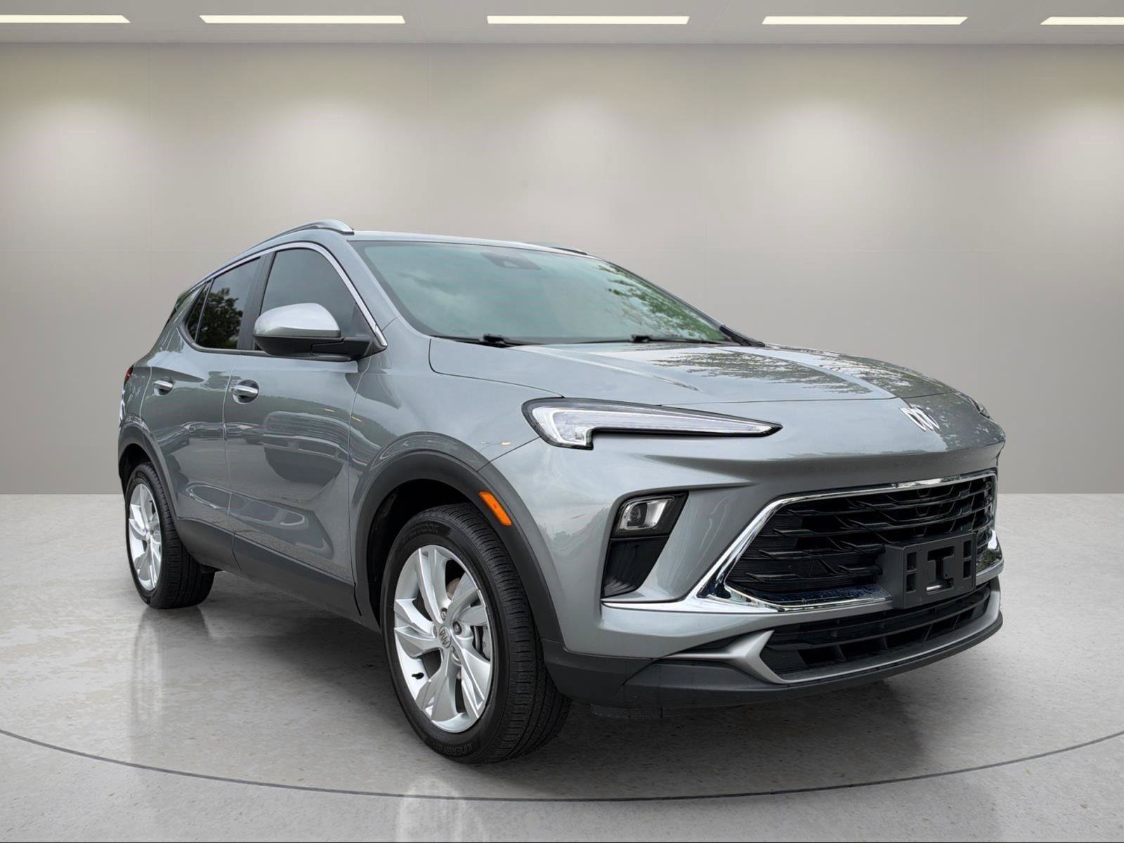 Used 2025 Buick Encore GX Preferred w/ Comfort Package FWD image 9
