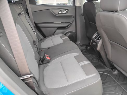 Used 2024 Chevrolet Blazer LT w/ Convenience Package FWD image 28