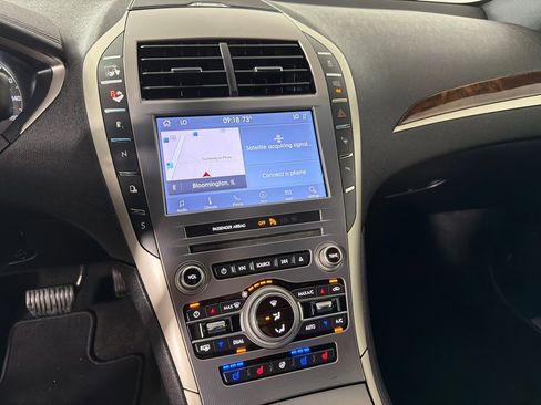 Used 2020 Lincoln MKZ Reserve w/ Elements Package FWD image 15