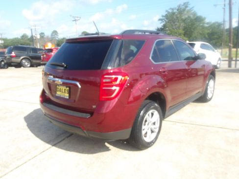 Used 2017 Chevrolet Equinox LT w/ Convenience Package FWD image 11