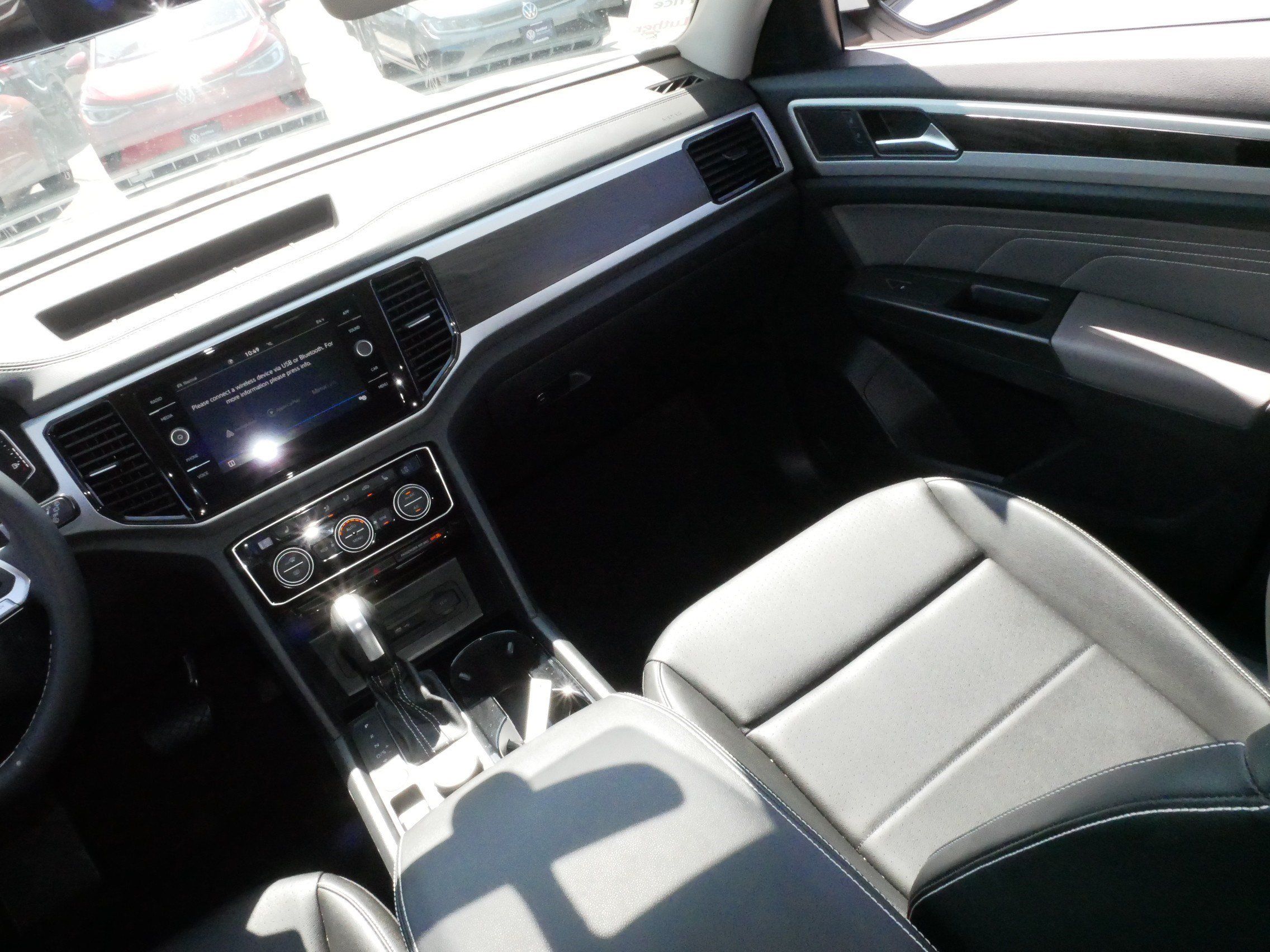 Certified 2023 Volkswagen Atlas SE AWD/4WD image 11