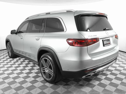 Used 2024 Mercedes-Benz GLS 450 4MATIC image 7