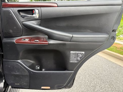 Used 2015 Lexus LX 570 4WD w/ Luxury Package image 45