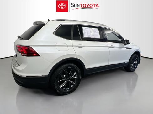 Used 2023 Volkswagen Tiguan SE image 4