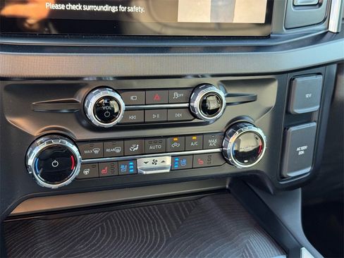 New 2025 Ford F350 Platinum image 15