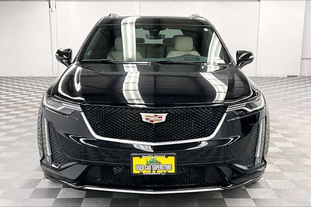Used 2024 Cadillac XT6 Sport w/ Technology Package AWD/4WD image 4