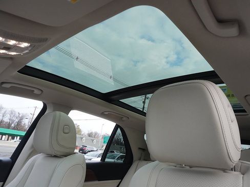 Used 2022 Mercedes-Benz GLE 350 4MATIC image 24