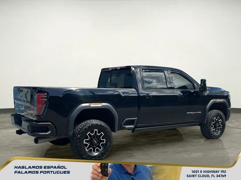 Used 2024 GMC Sierra 2500 AT4X AWD/4WD image 7
