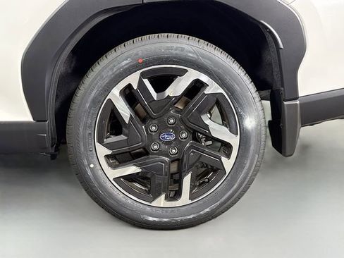 New 2026 Subaru Forester Premium AWD/4WD image 31