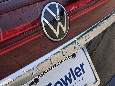 New 2026 Volkswagen Atlas Cross Sport SE image 7