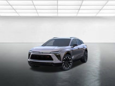 New 2025 Chevrolet Blazer EV RS image 8
