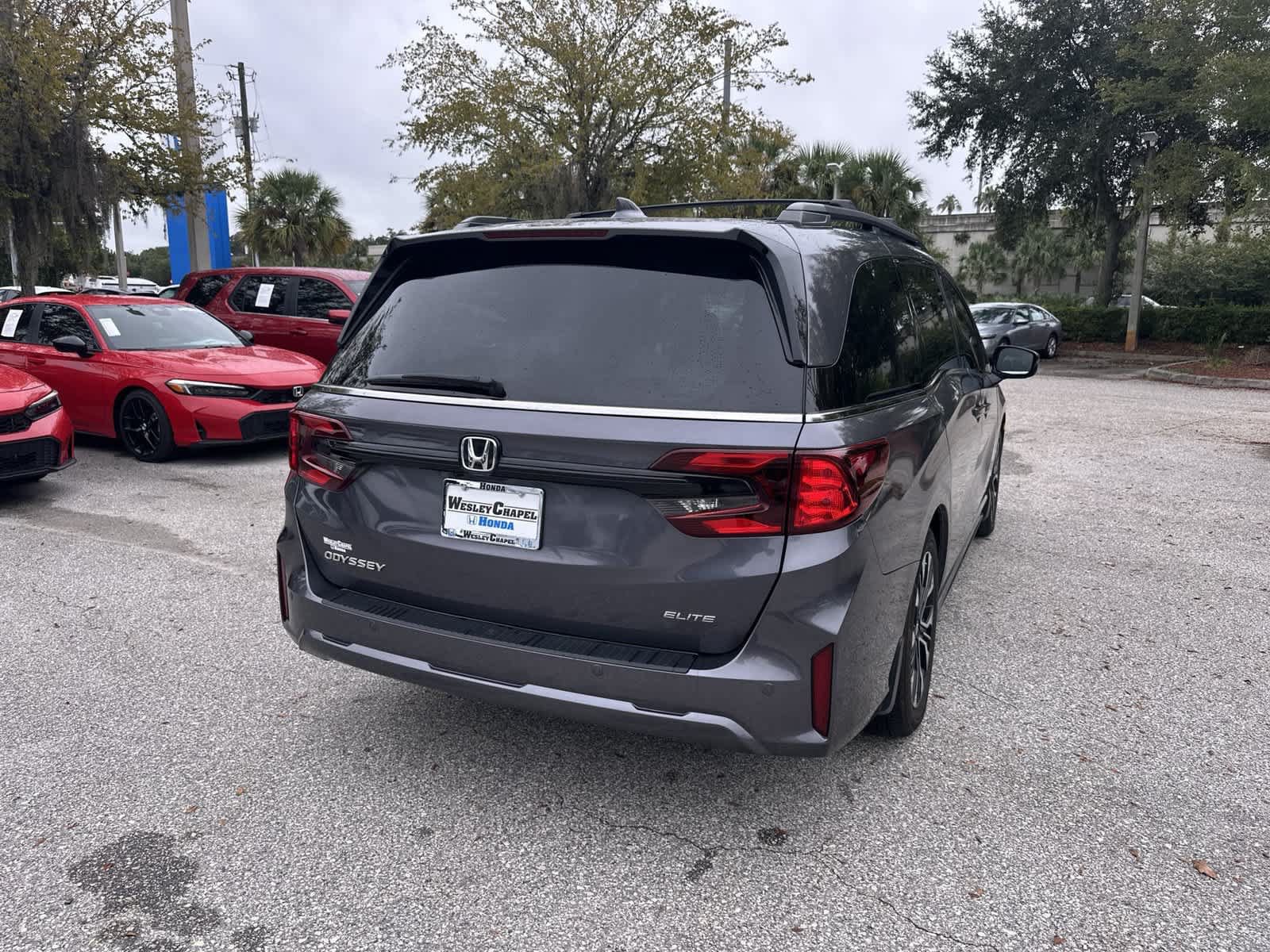 Used 2025 Honda Odyssey Elite image 6