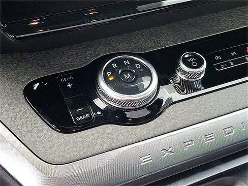 New 2026 Ford Expedition Tremor image 7