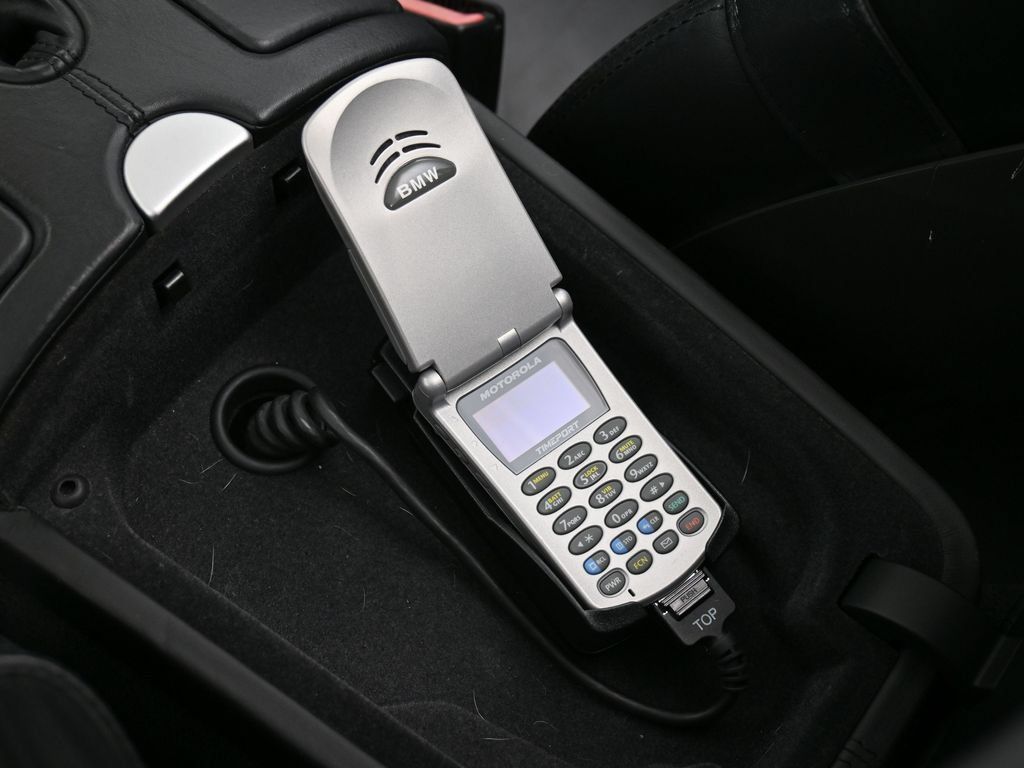 Used 2001 BMW Z8 RWD image 31