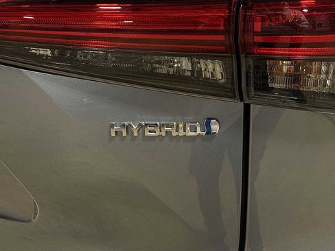 Used 2023 Toyota Highlander Limited AWD/4WD image 30