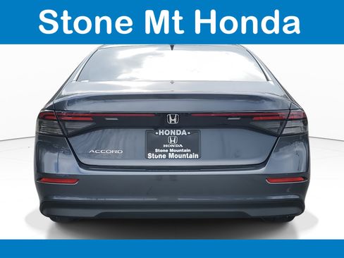 New 2025 Honda Accord SE image 5