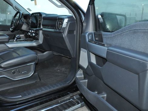 Used 2021 Ford F150 Lariat image 17