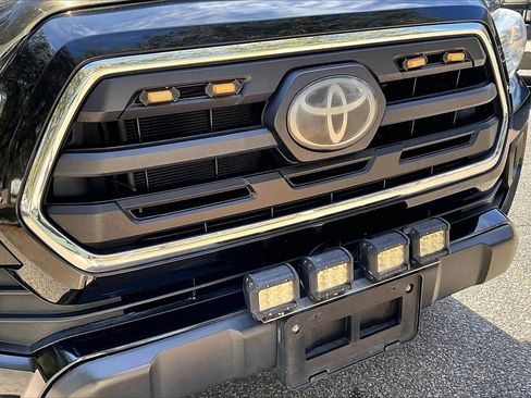 Used 2019 Toyota Tacoma image 30