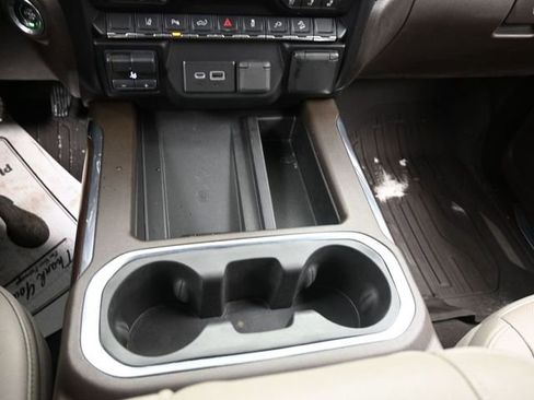 Used 2023 GMC Sierra 2500 SLT w/ SLT Premium Package image 11