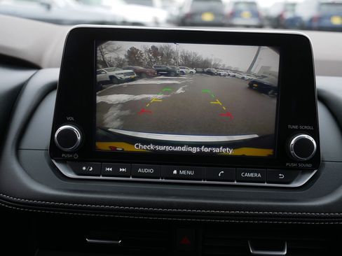 Certified 2023 Nissan Rogue SV image 27