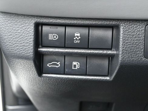 Used 2019 Toyota Avalon XSE image 14