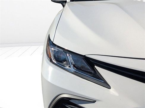 Used 2023 Toyota Camry LE image 9