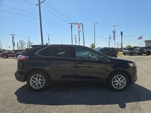 Used 2023 Ford Edge SEL AWD/4WD image 4