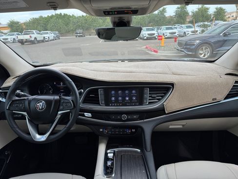 Used 2024 Buick Enclave Avenir w/ Avenir Technology Package image 20