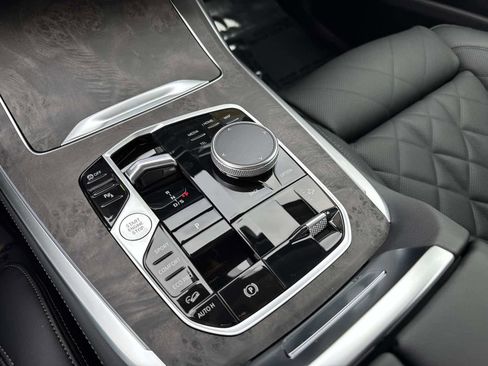 New 2026 BMW X7 xDrive40i w/ Premium Package image 25